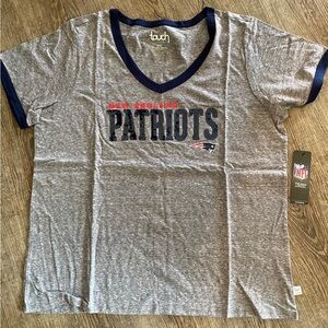 Touch Stadium NFL Team Apparel New England Patriots  Football Shirt womens XXL